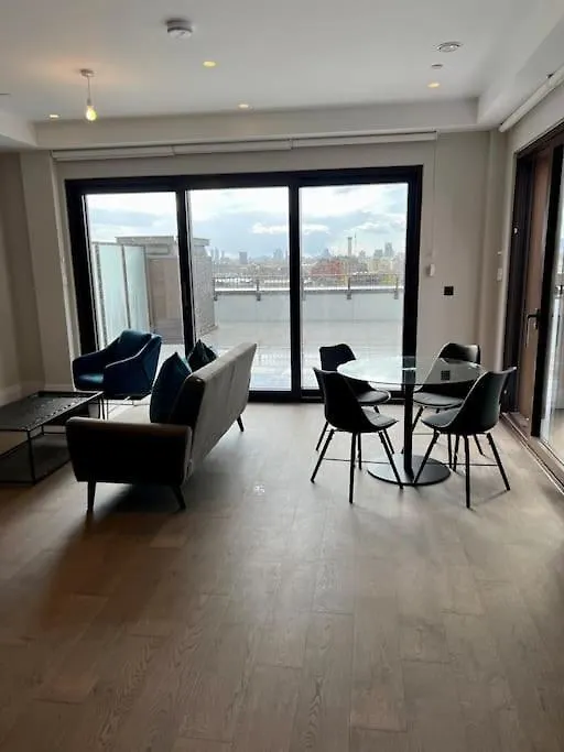Lägenhet 2 Bedroom Penthouse London